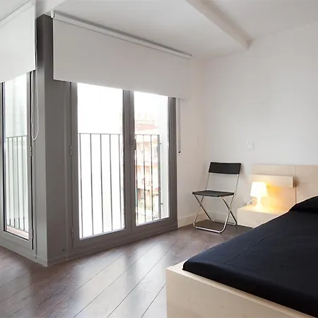 Blackandwhitehome Ramblas Apartment *