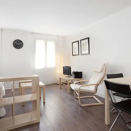 Apartment Blackandwhitehome Ramblas Barcelona